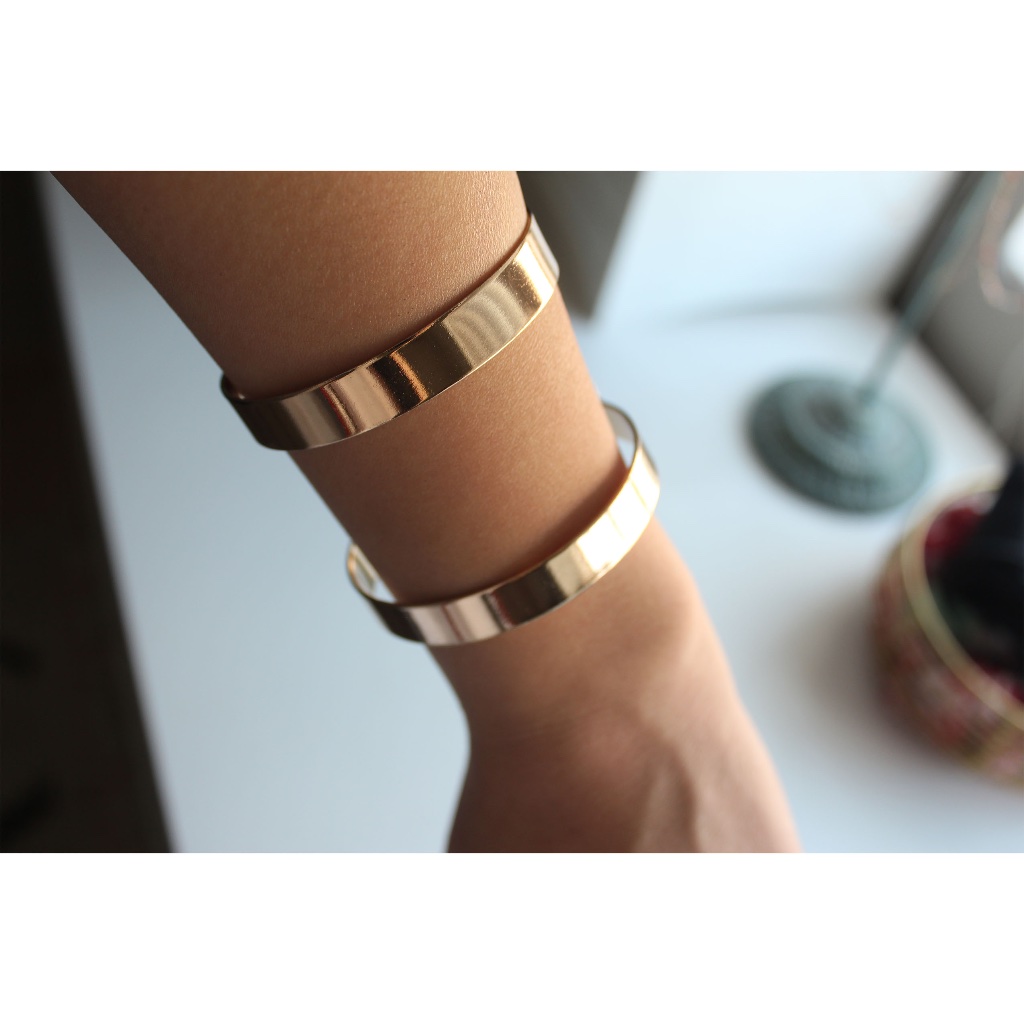 Gold Bracelet 10$